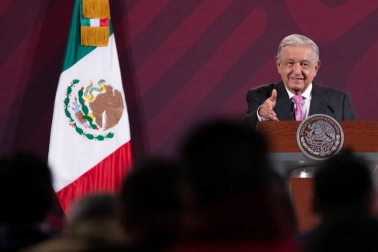 AMLO pide prudencia a los aspirantes a las candidaturas de Morena