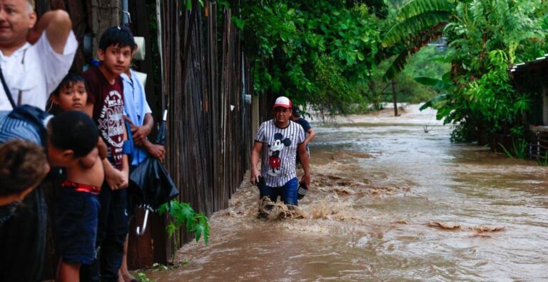 En 45 refugios albergan a 171 personas afectadas por huracán Lidia y tormenta tropical Max